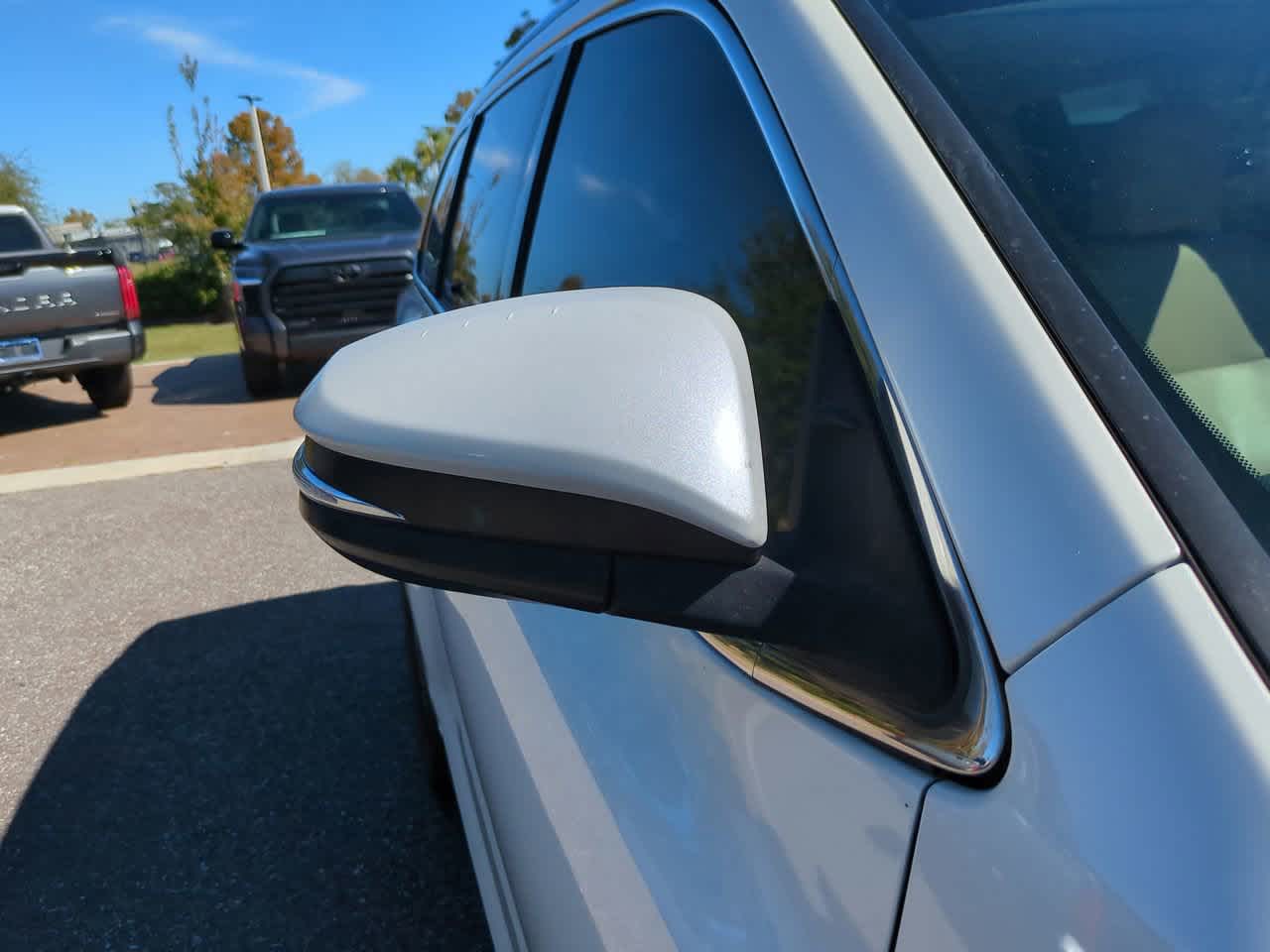 Thumbnail: 2017 Toyota Highlander - 12