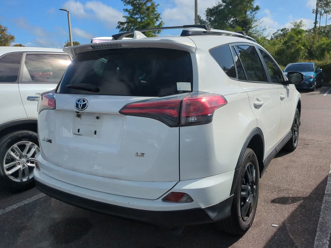 Thumbnail: 2018 Toyota RAV4 - 5