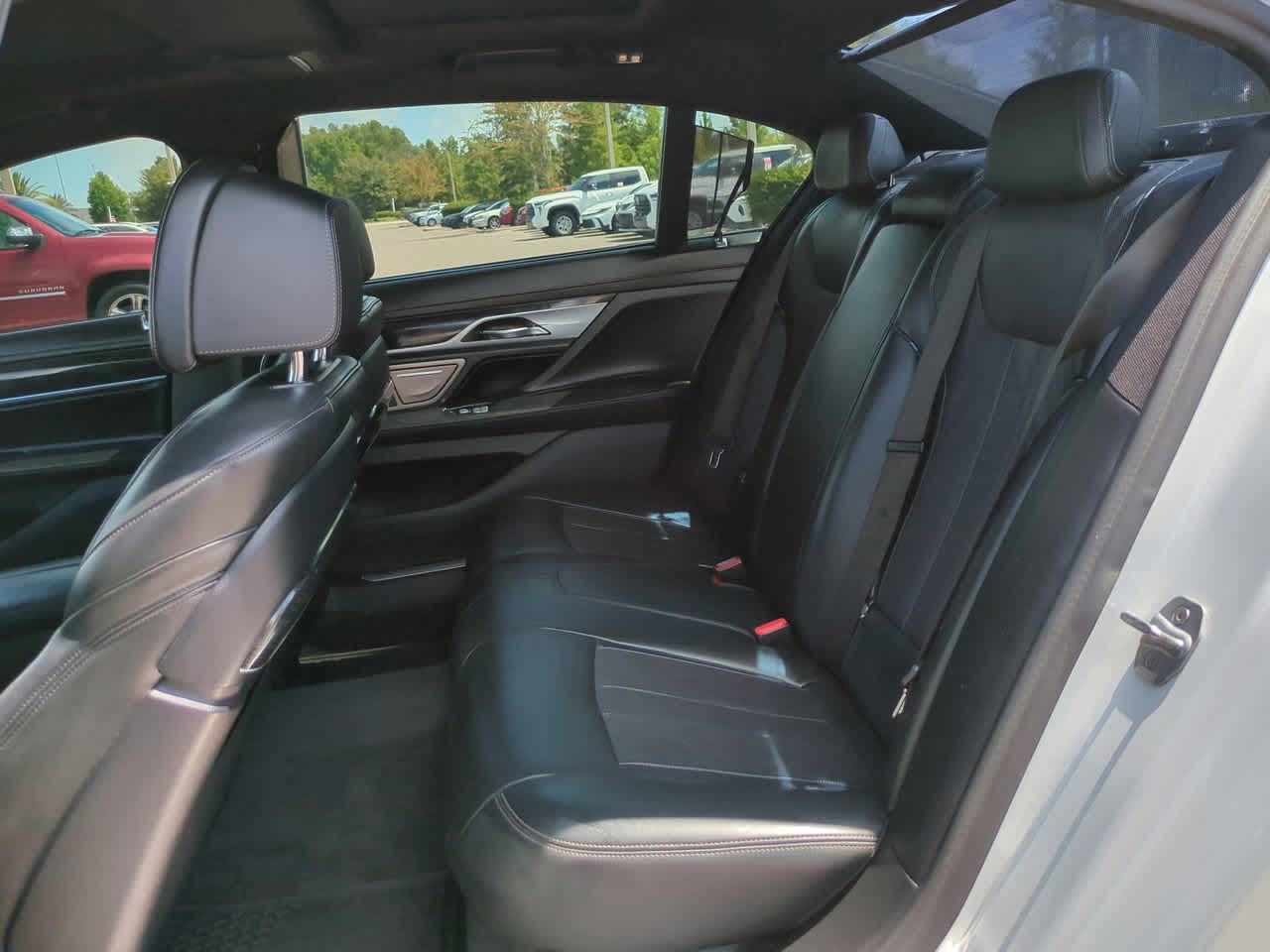 Thumbnail: 2020 BMW 7 Series - 13