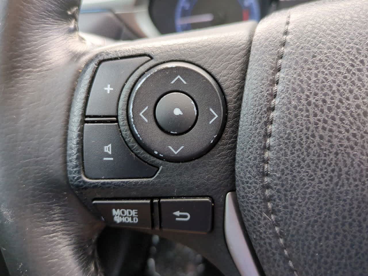 Thumbnail: 2015 Toyota Corolla - 22