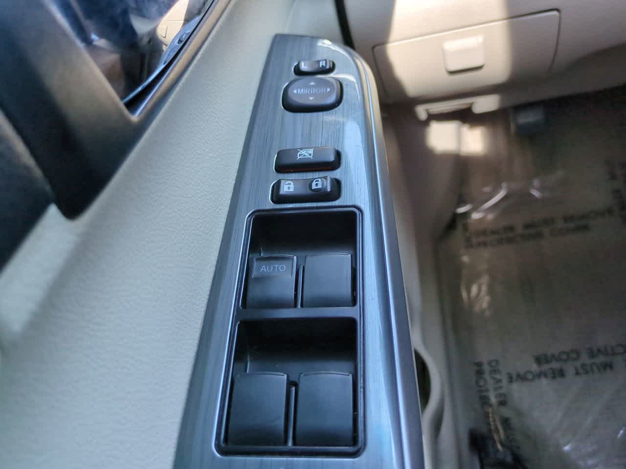Thumbnail: 2014 Toyota Camry - 22