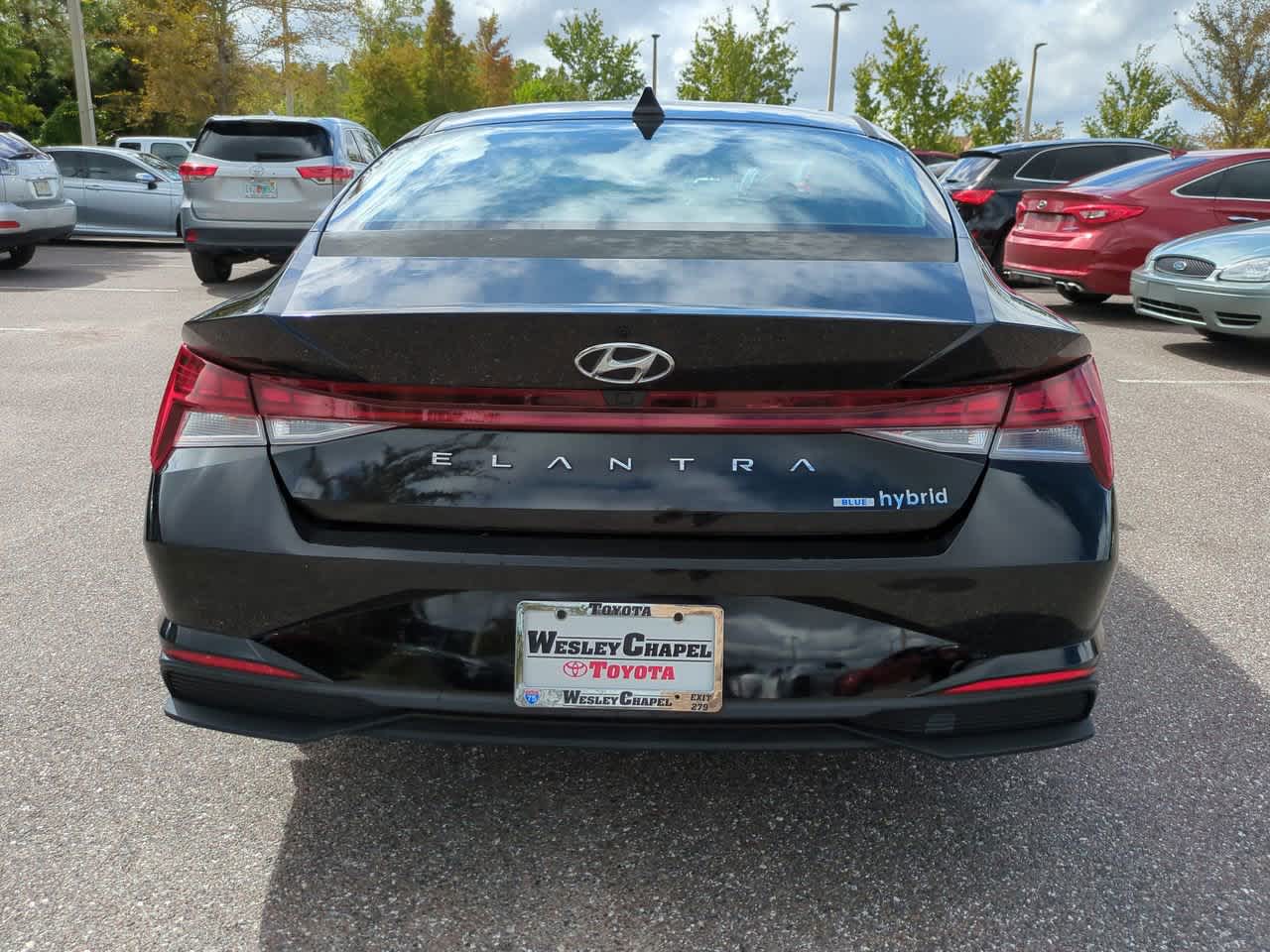 Thumbnail: 2022 Hyundai Elantra - 5