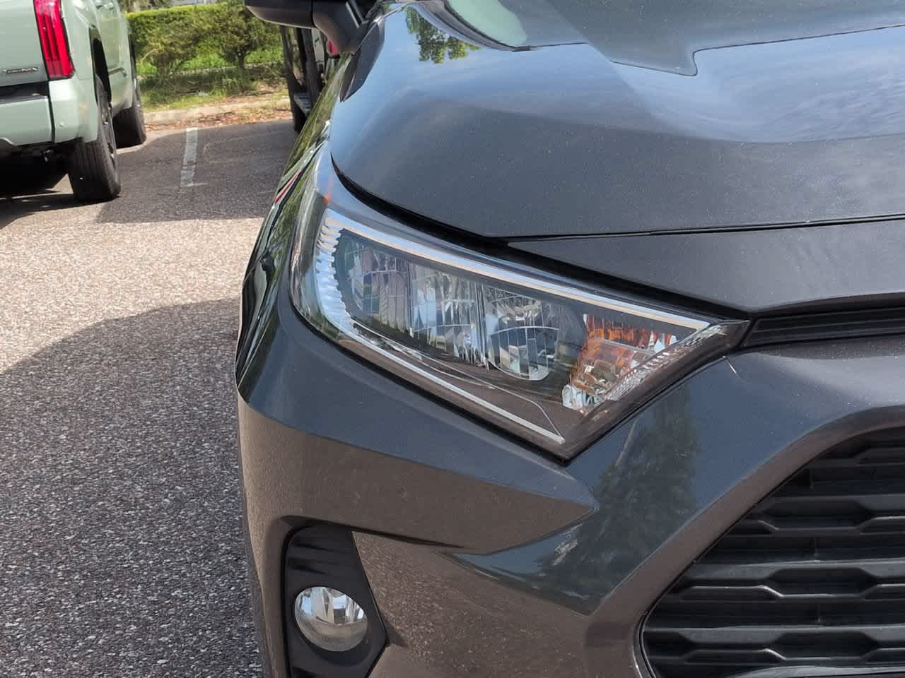 Thumbnail: 2020 Toyota RAV4 - 10