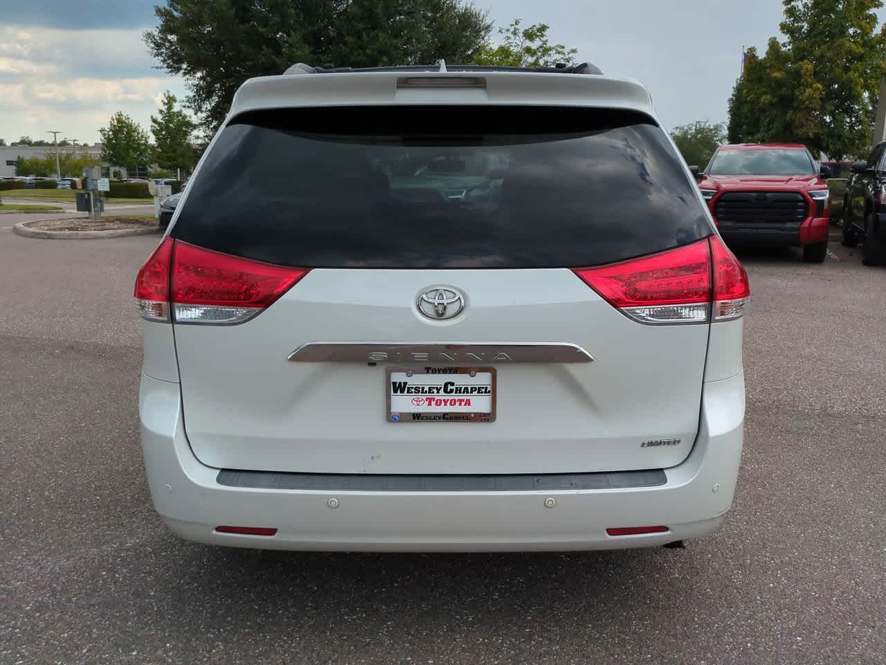 Thumbnail: 2011 Toyota Sienna - 5