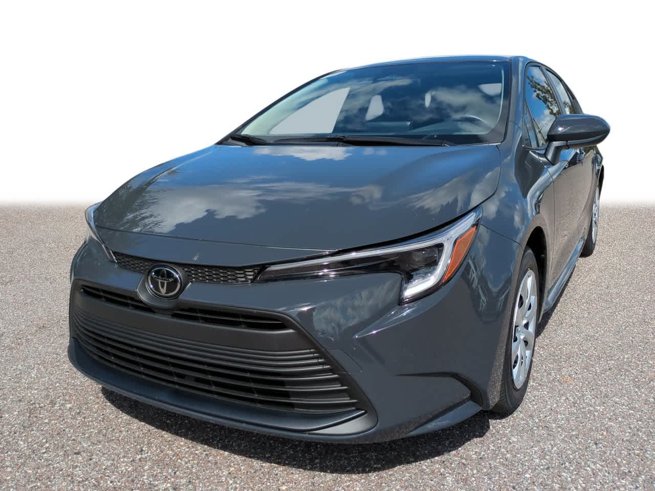 2026 Toyota Corolla LE's photo