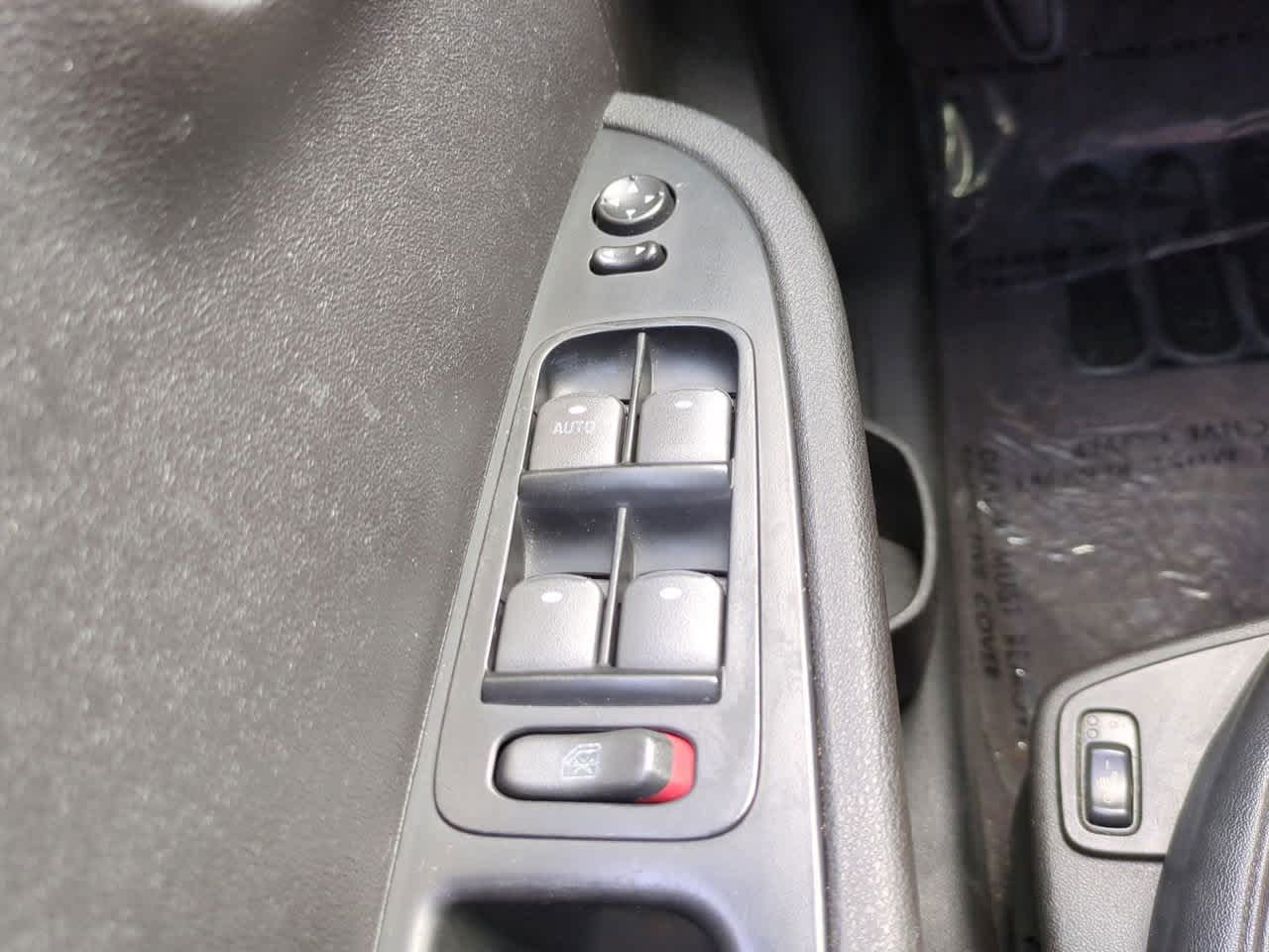 Thumbnail: 2012 Chevrolet Malibu - 19