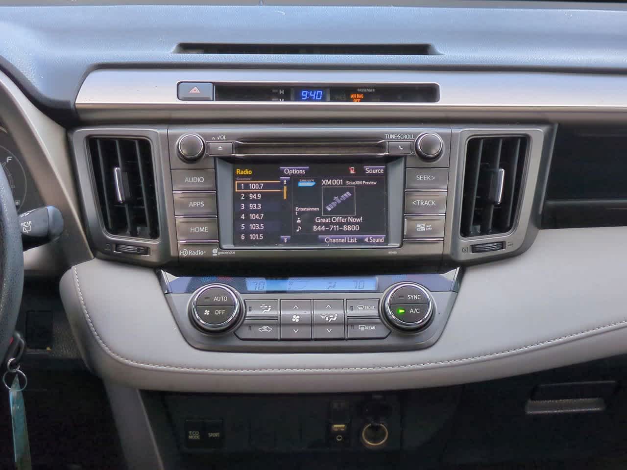 Thumbnail: 2014 Toyota RAV4 - 17