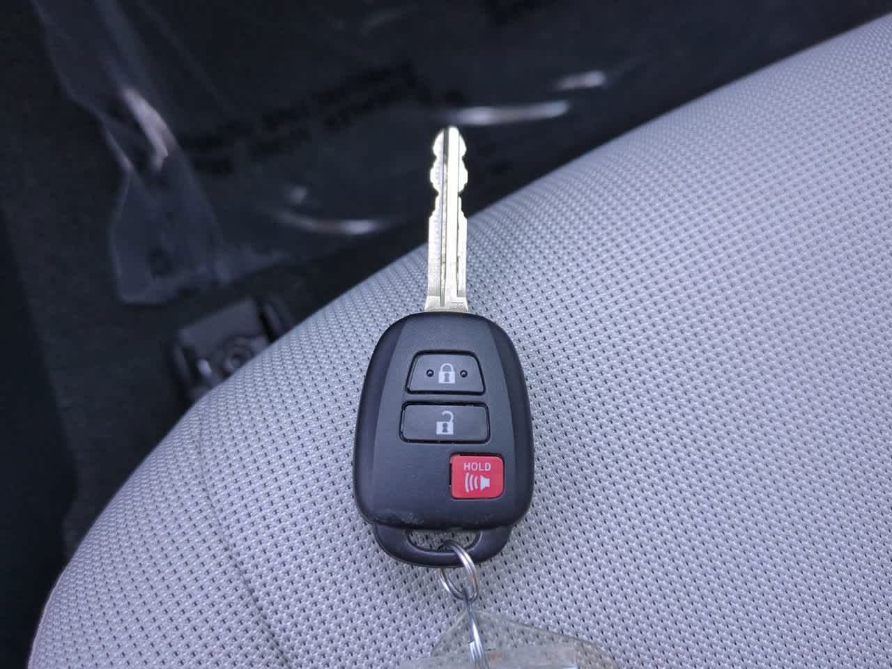 Thumbnail: 2023 Toyota Corolla Cross - 25