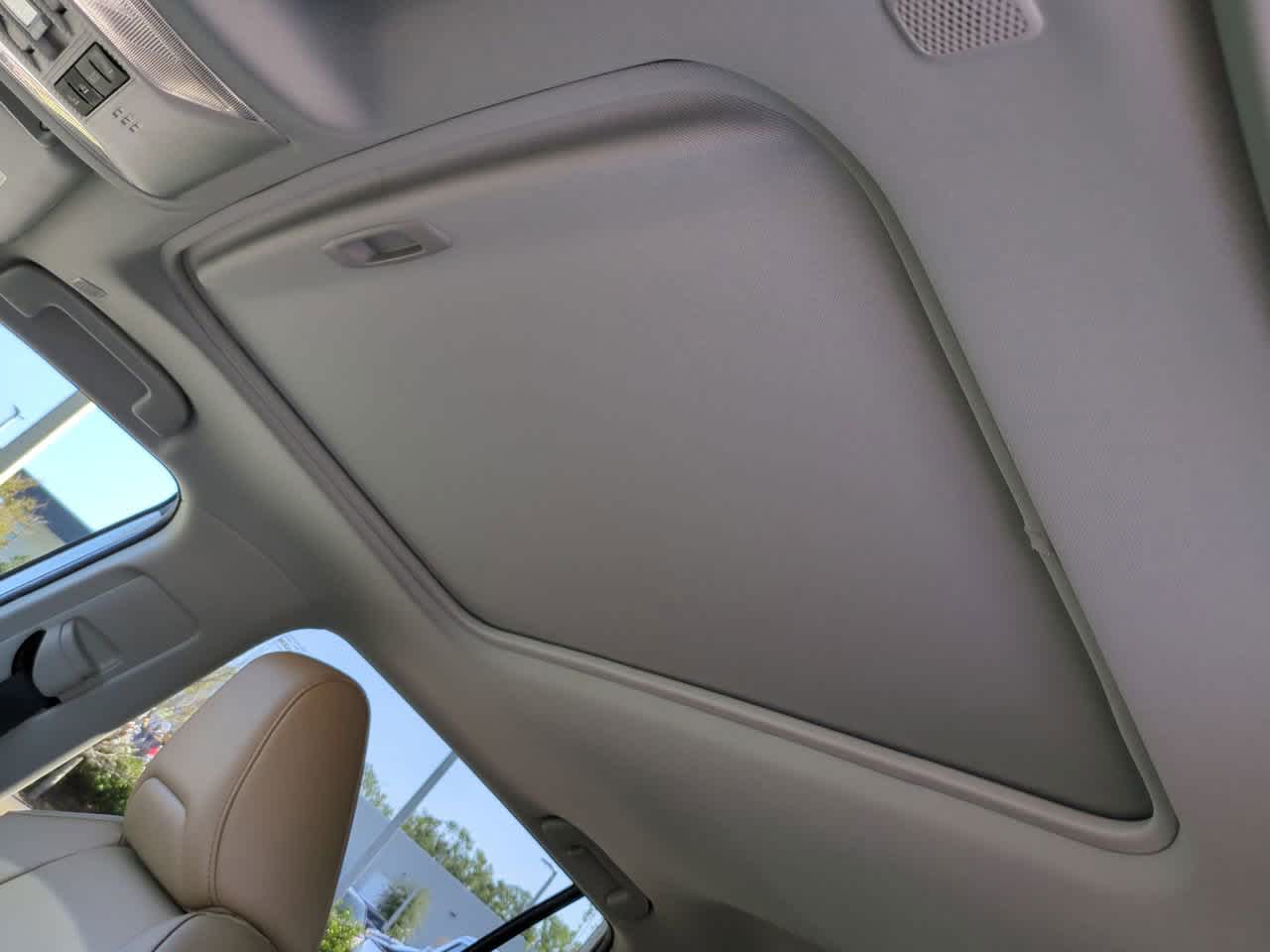 Thumbnail: 2025 Toyota RAV4 - 19