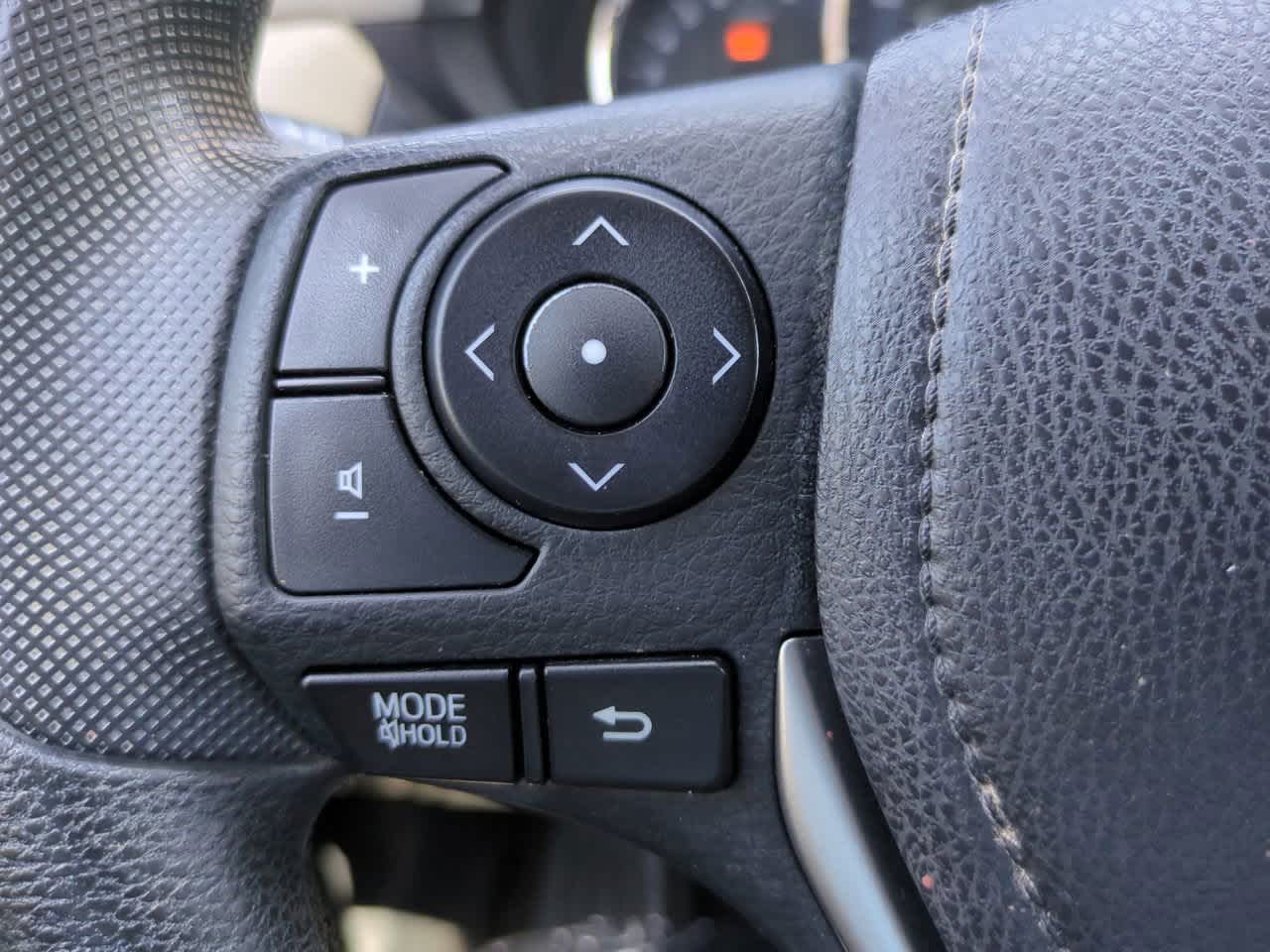 Thumbnail: 2014 Toyota Corolla - 22