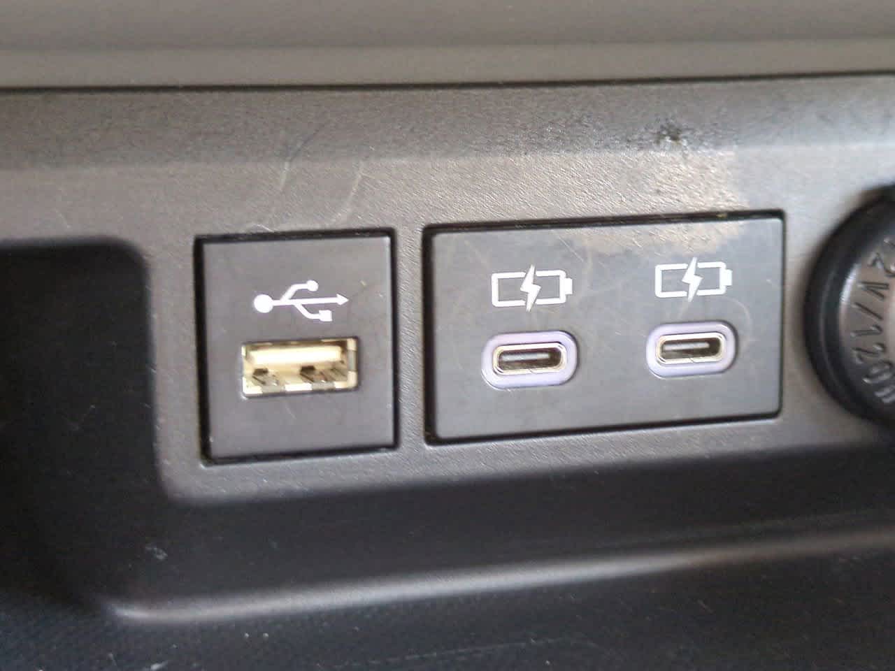 Thumbnail: 2024 Toyota Highlander - 21