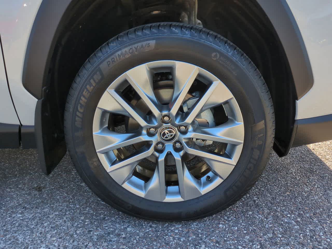 Thumbnail: 2025 Toyota RAV4 - 11