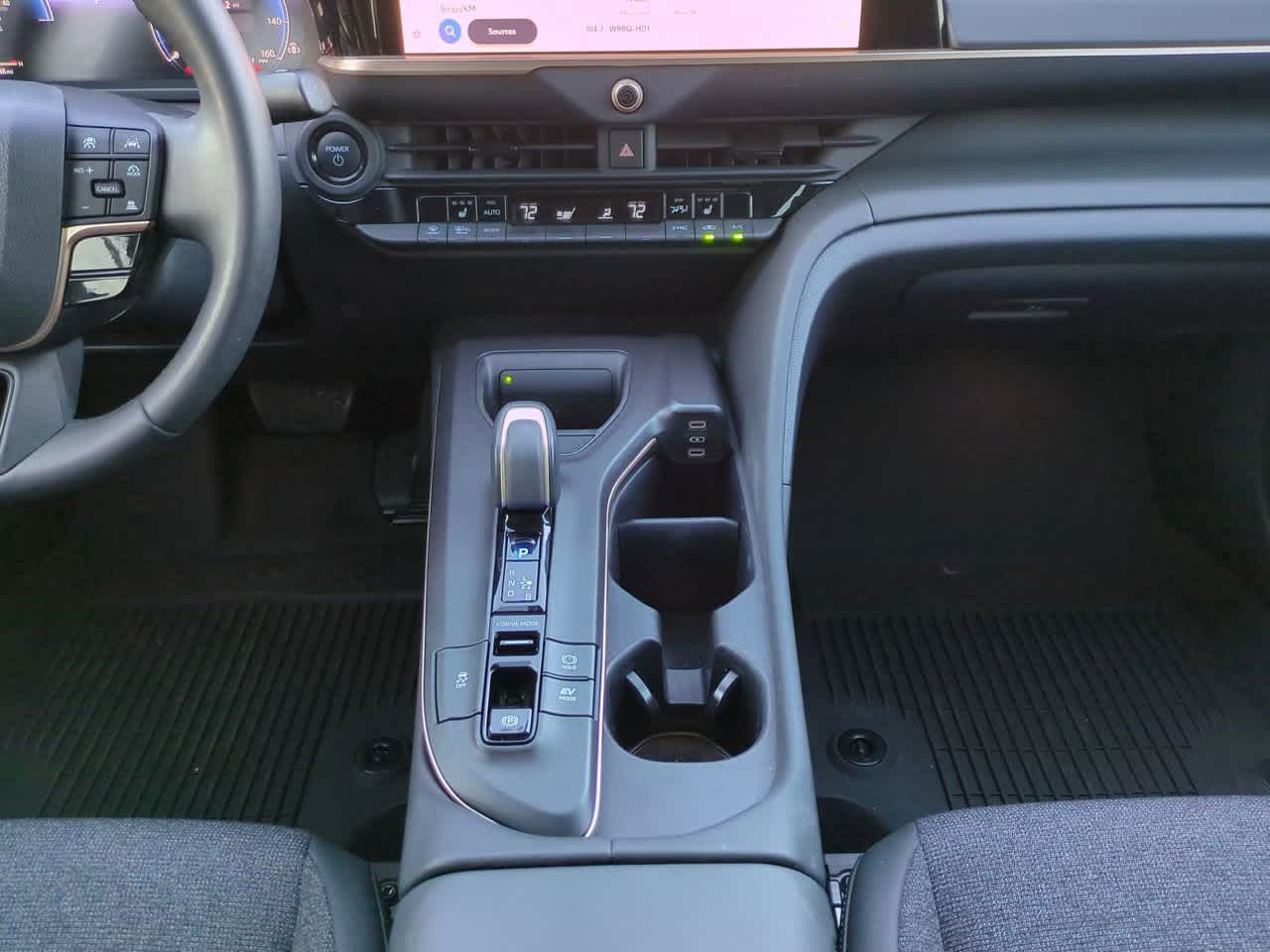 Thumbnail: 2023 Toyota Crown - 18