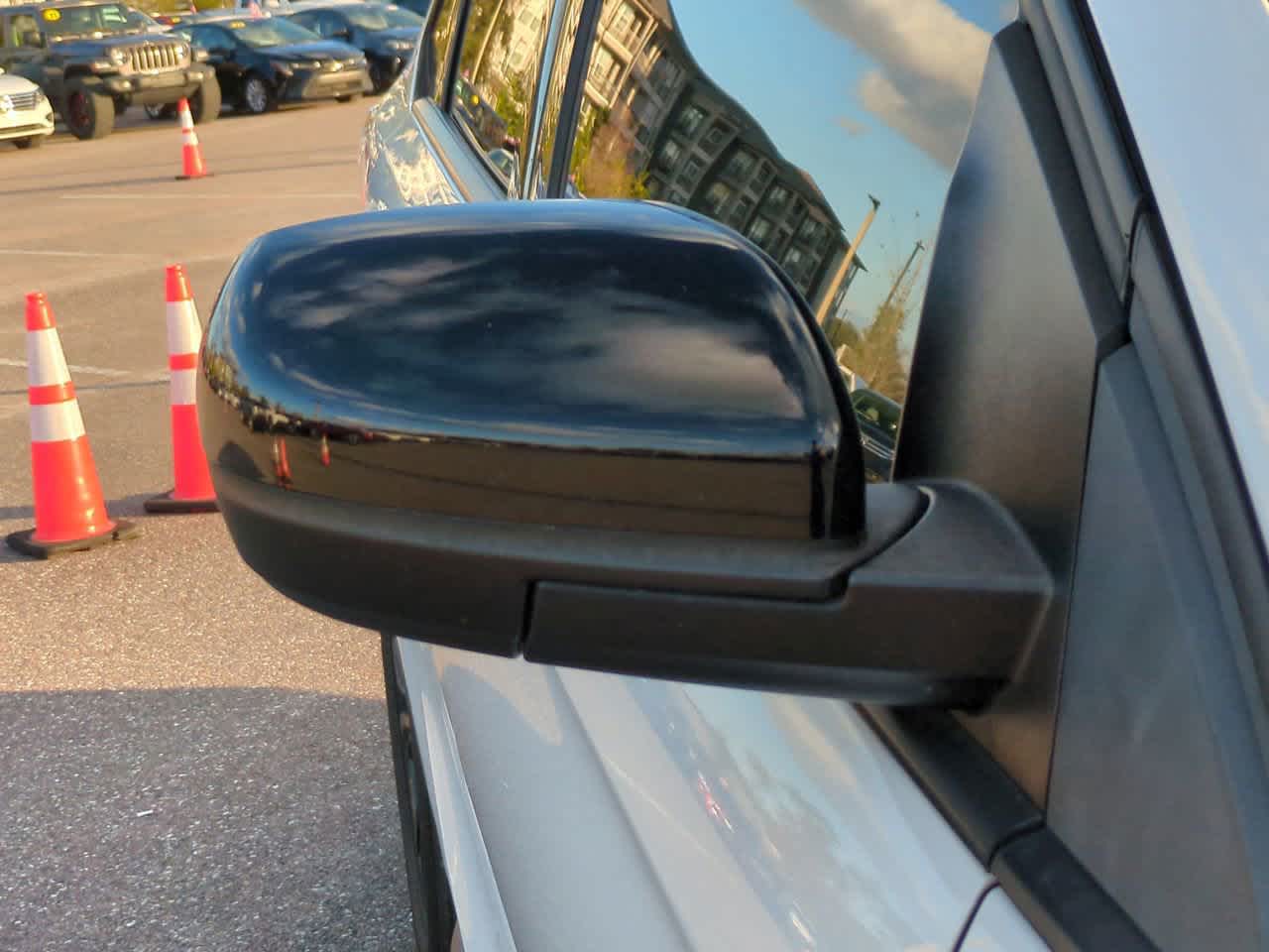 Thumbnail: 2022 Ford Edge - 12