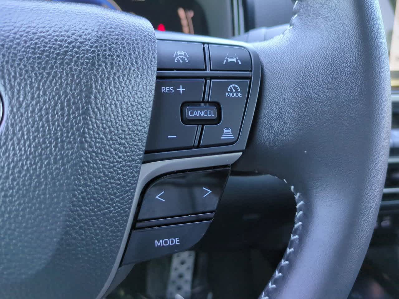 Thumbnail: 2025 Toyota Camry - 23