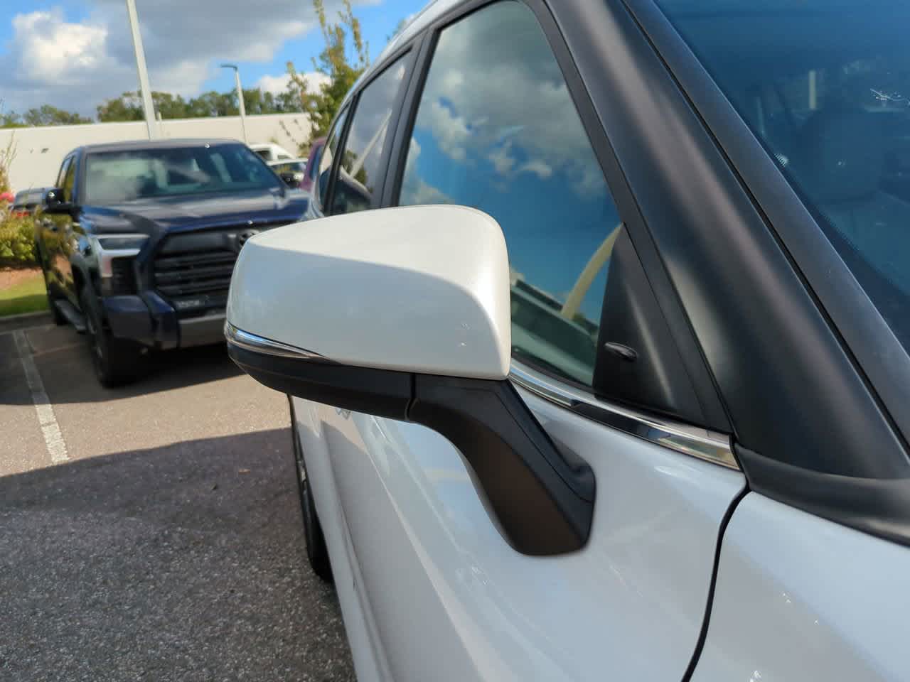 Thumbnail: 2024 Toyota Highlander - 12