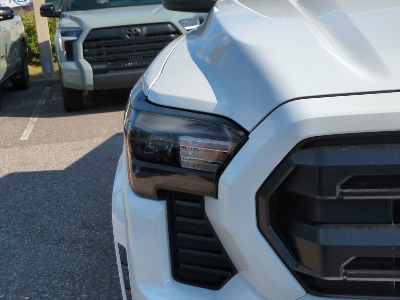 Thumbnail: 2025 Toyota Tacoma - 10