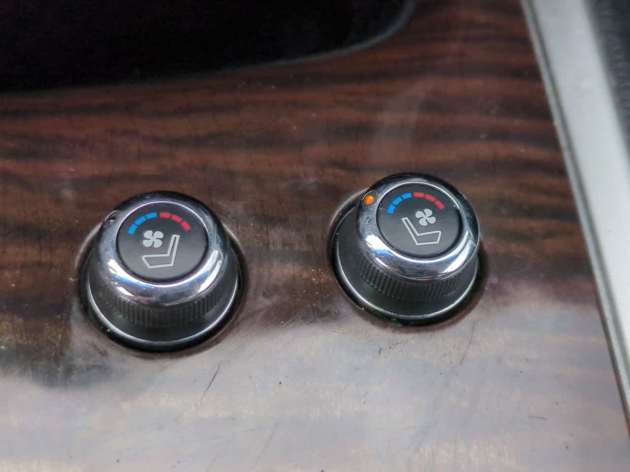 Thumbnail: 2014 Nissan Pathfinder - 23