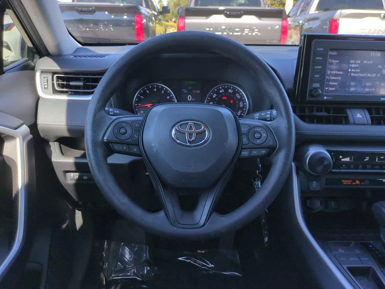 Thumbnail: 2022 Toyota RAV4 - 15