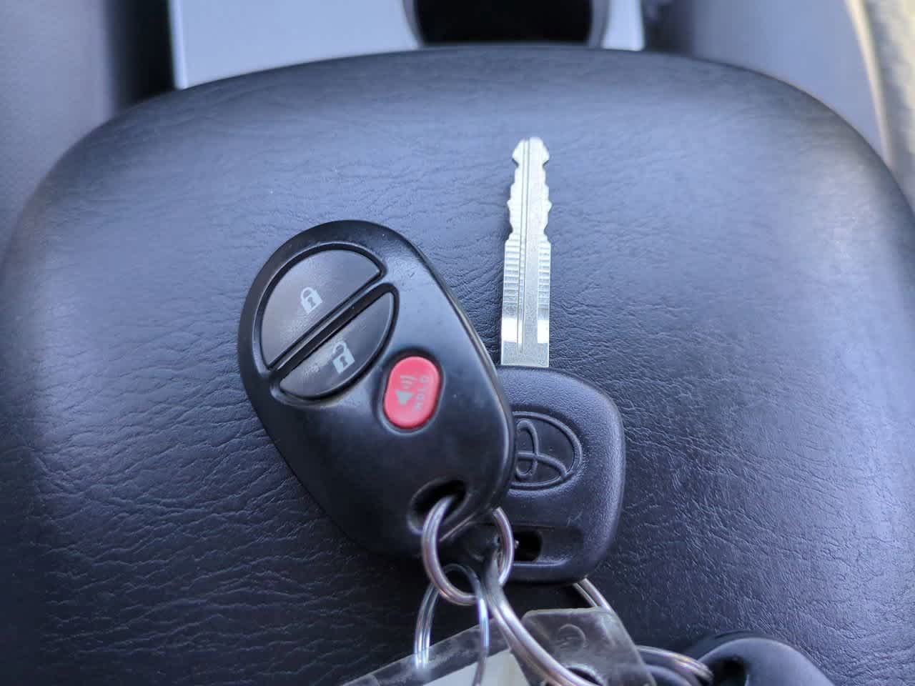 Thumbnail: 2013 Toyota Tacoma - 24