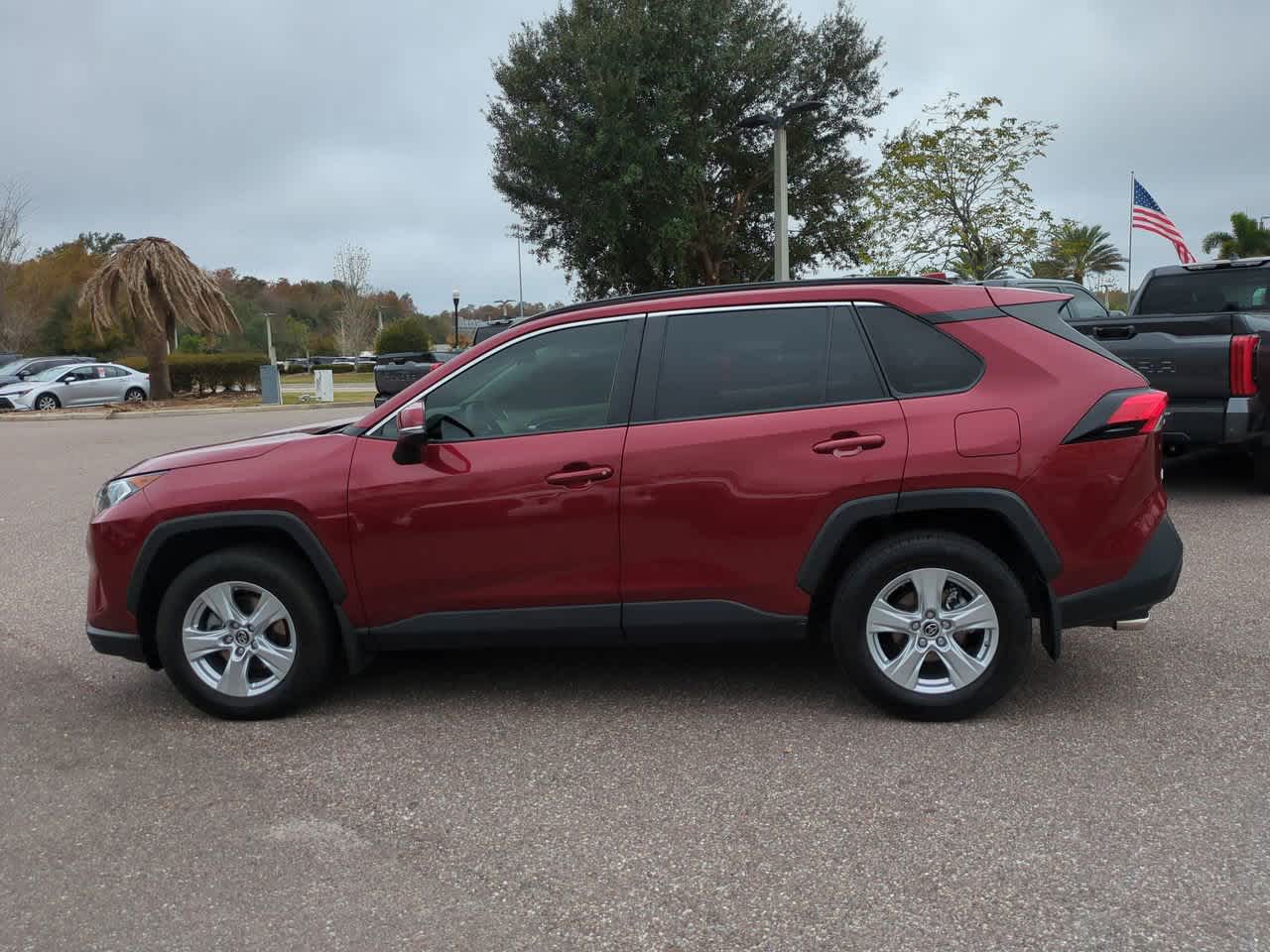 Thumbnail: 2019 Toyota RAV4 - 3