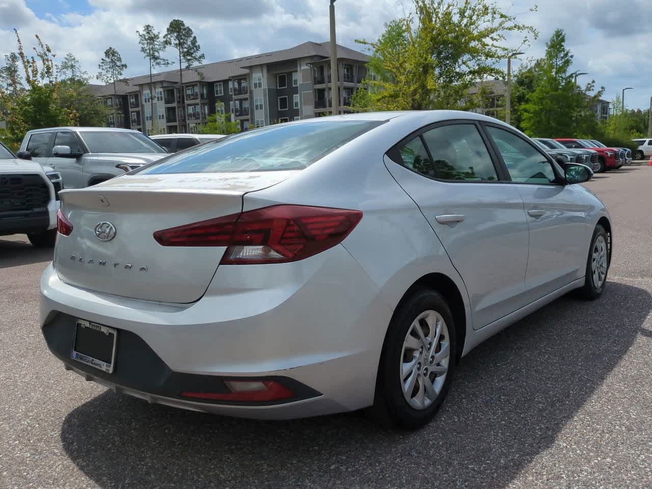 Thumbnail: 2019 Hyundai Elantra - 6