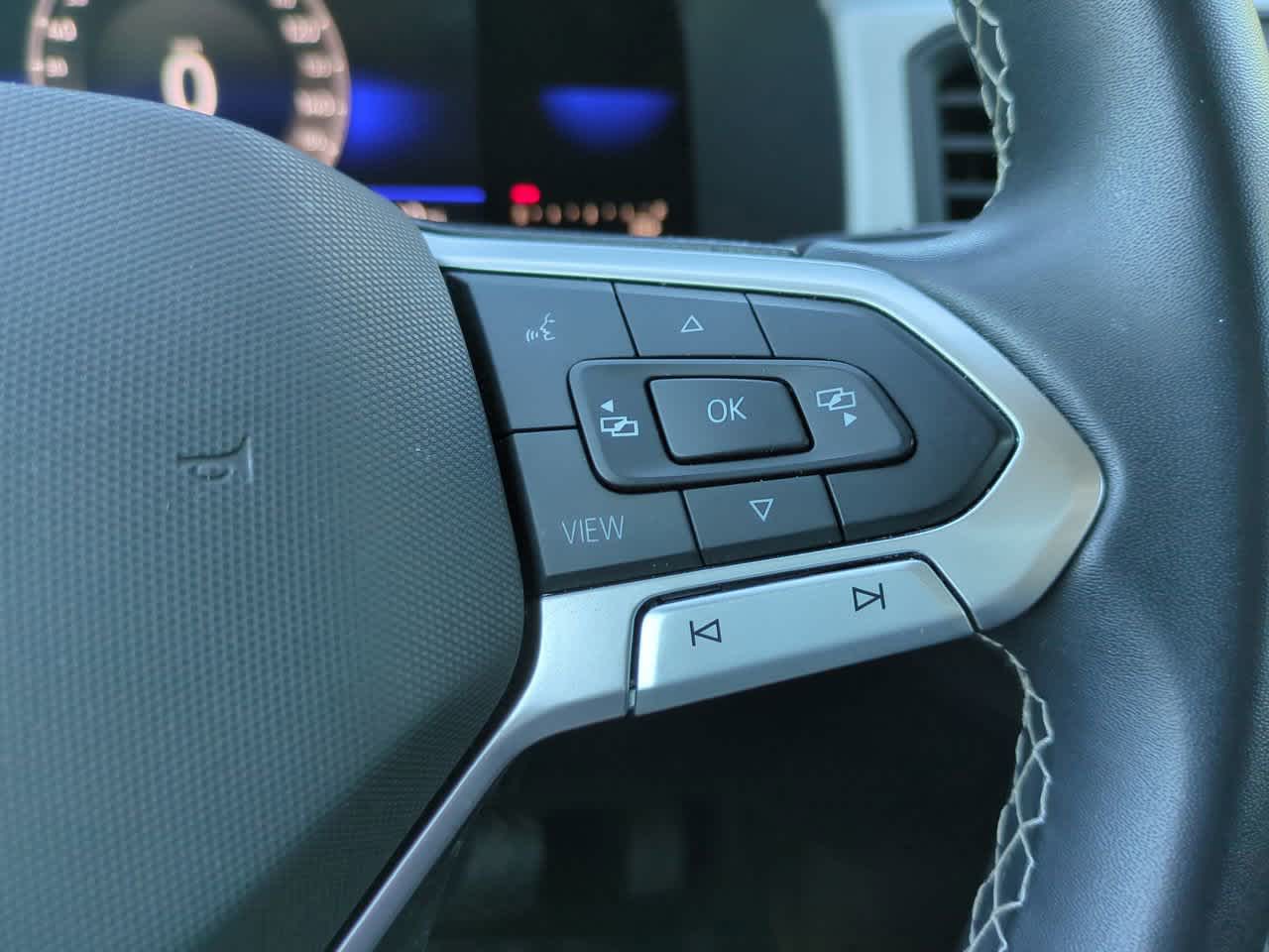 Thumbnail: 2022 Volkswagen Atlas - 25