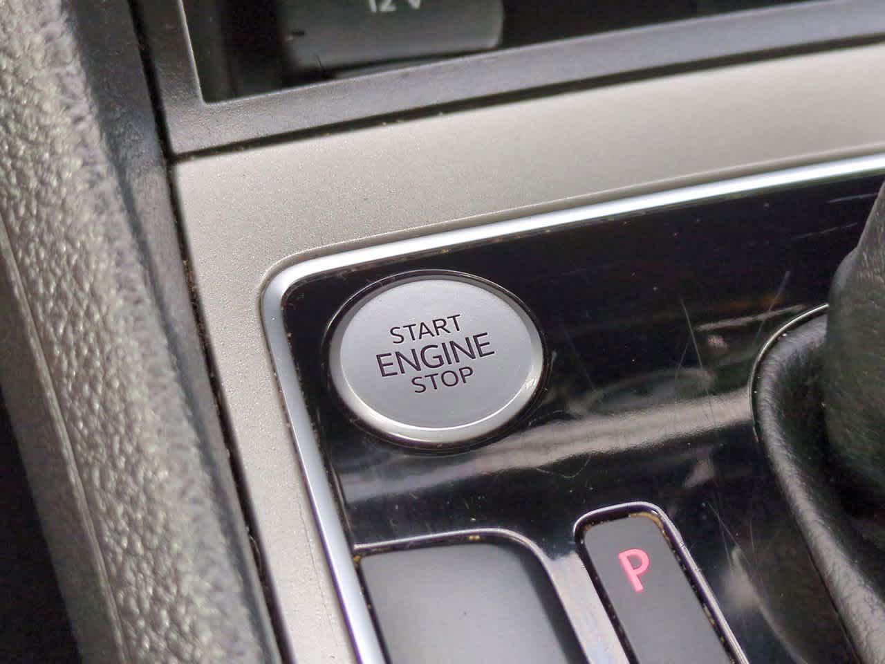 Thumbnail: 2022 Volkswagen Passat - 27