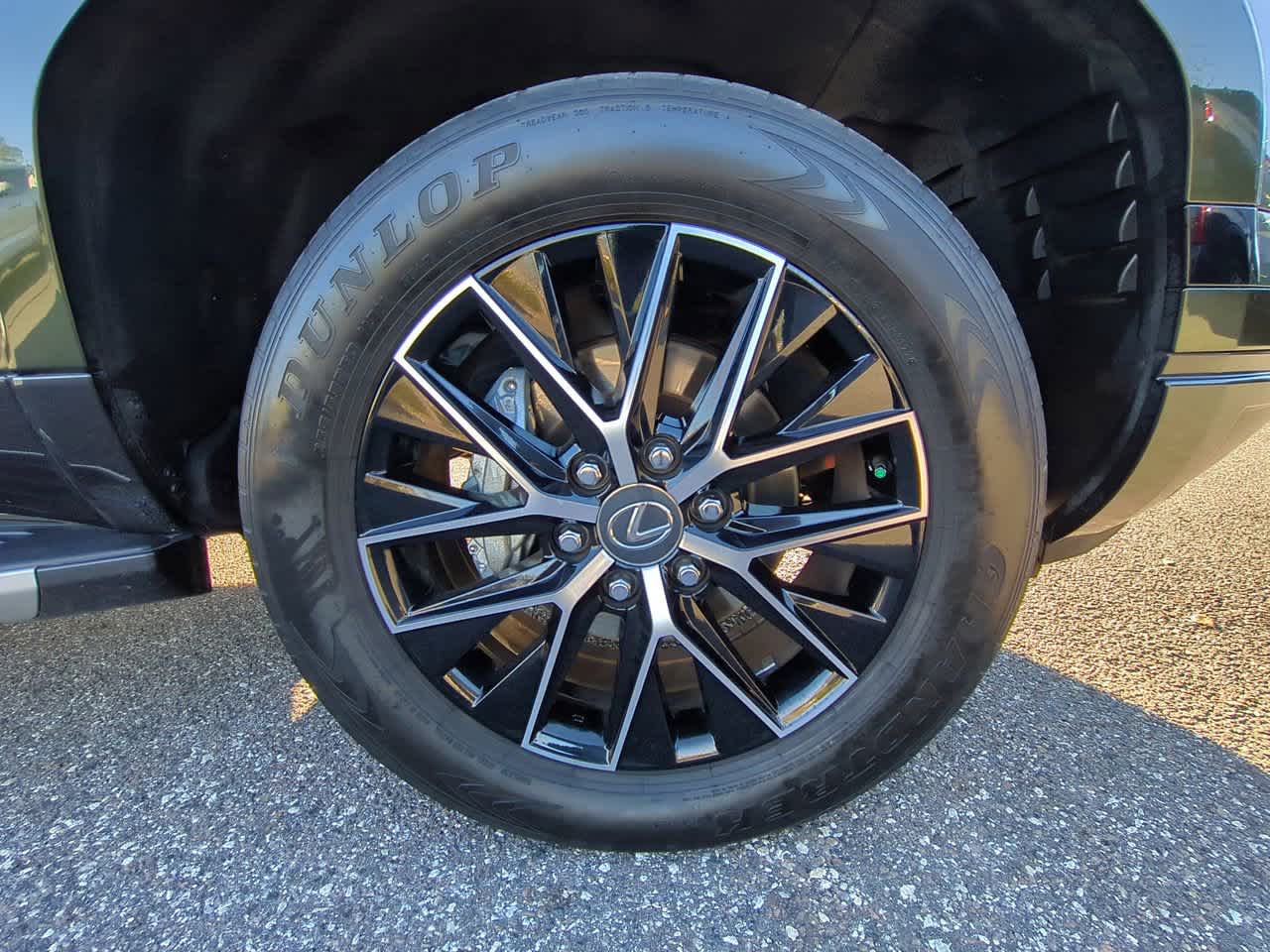 Thumbnail: 2024 Lexus GX - 10