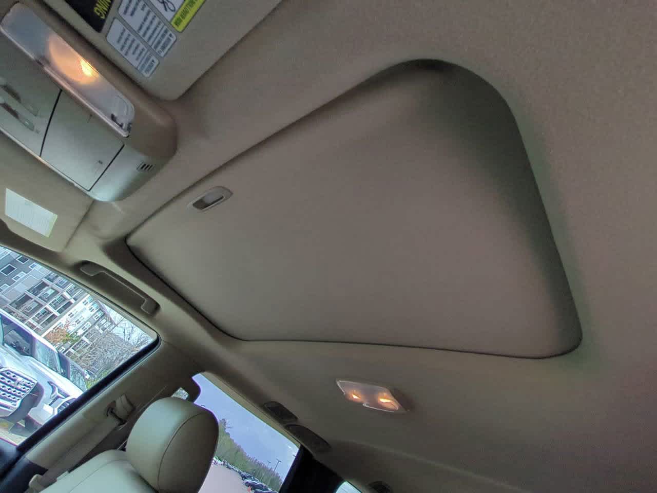 Thumbnail: 2012 Toyota Sequoia - 20