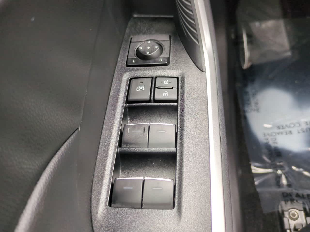 Thumbnail: 2025 Toyota RAV4 - 22