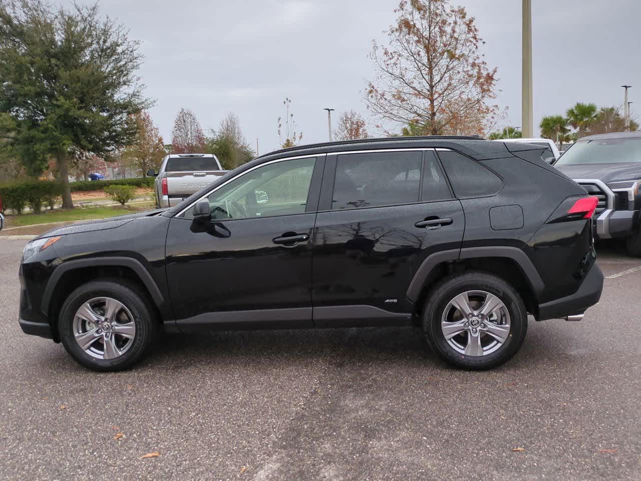 Thumbnail: 2025 Toyota RAV4 - 3