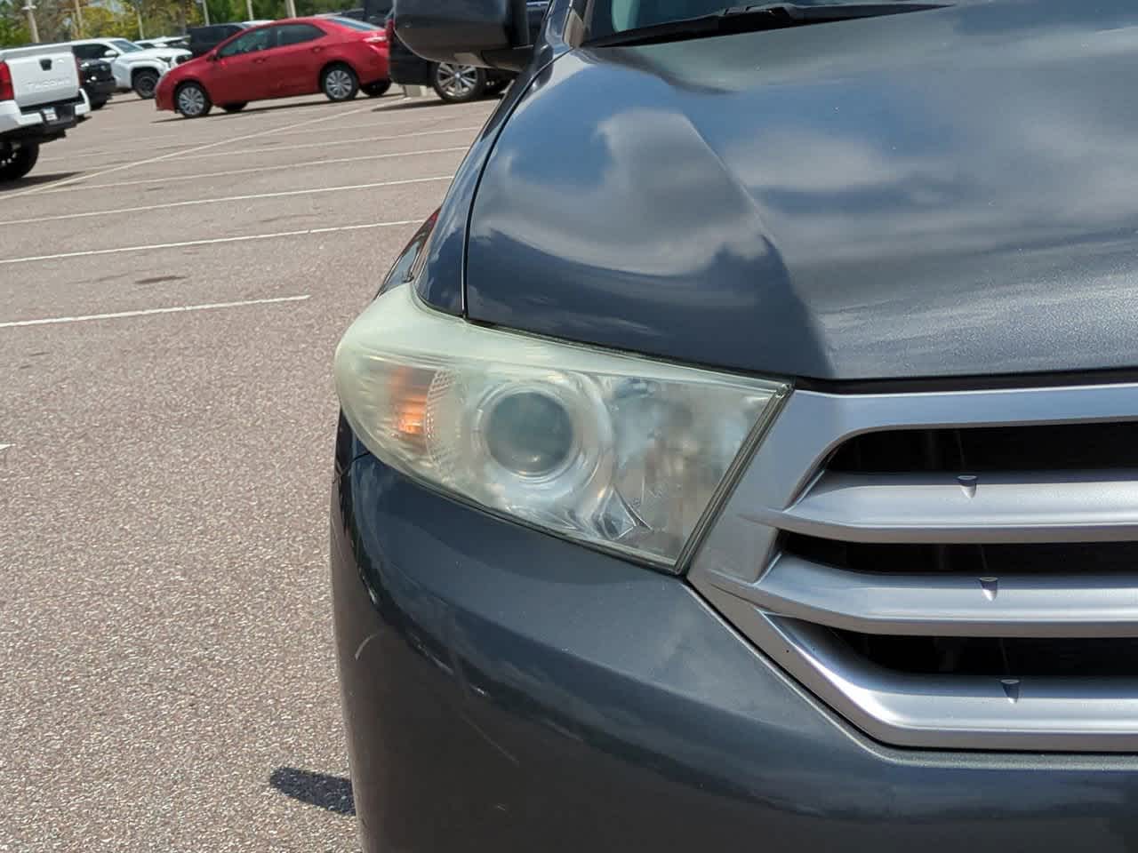 Thumbnail: 2013 Toyota Highlander - 10
