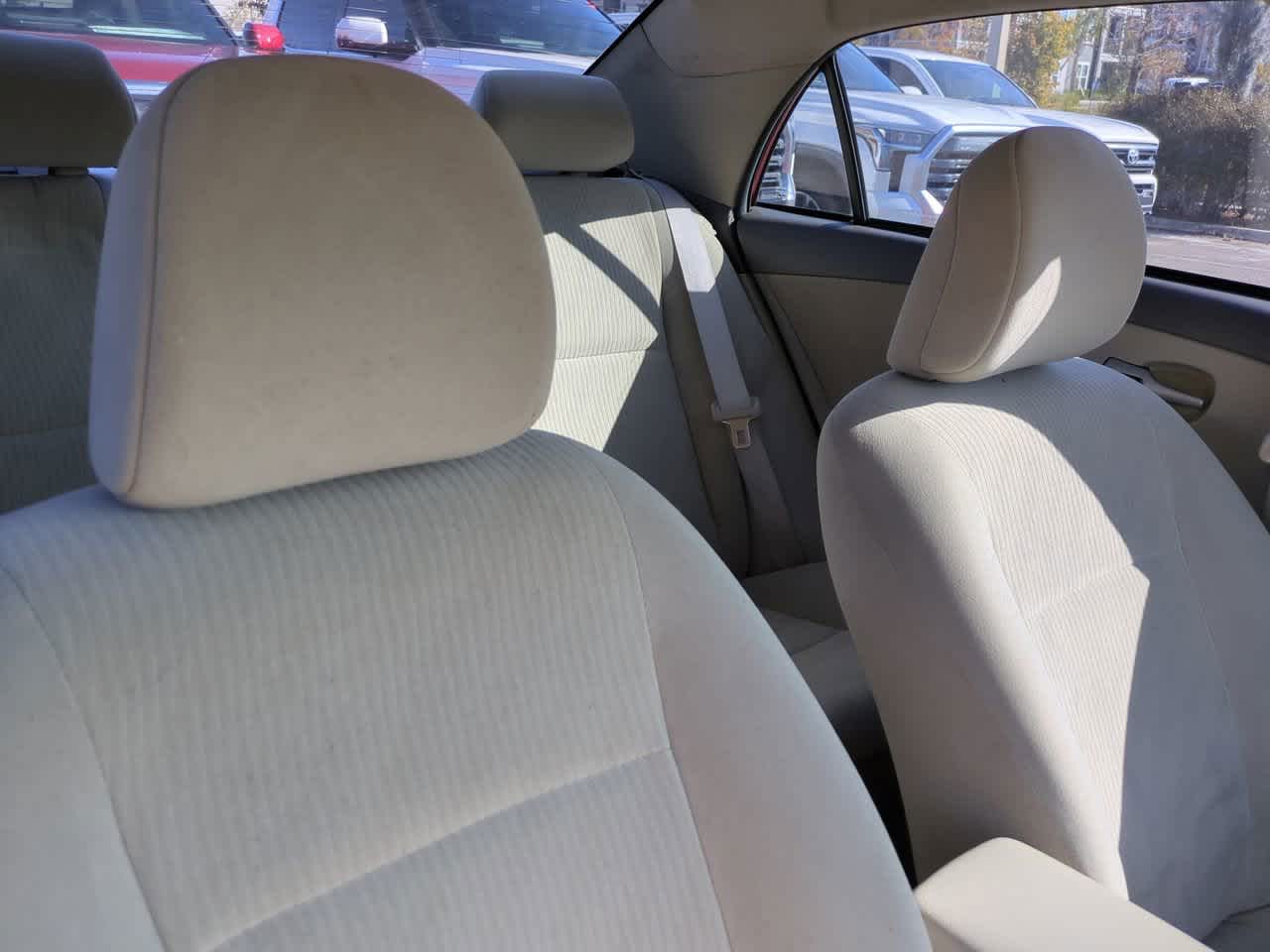 Thumbnail: 2010 Toyota Corolla - 7