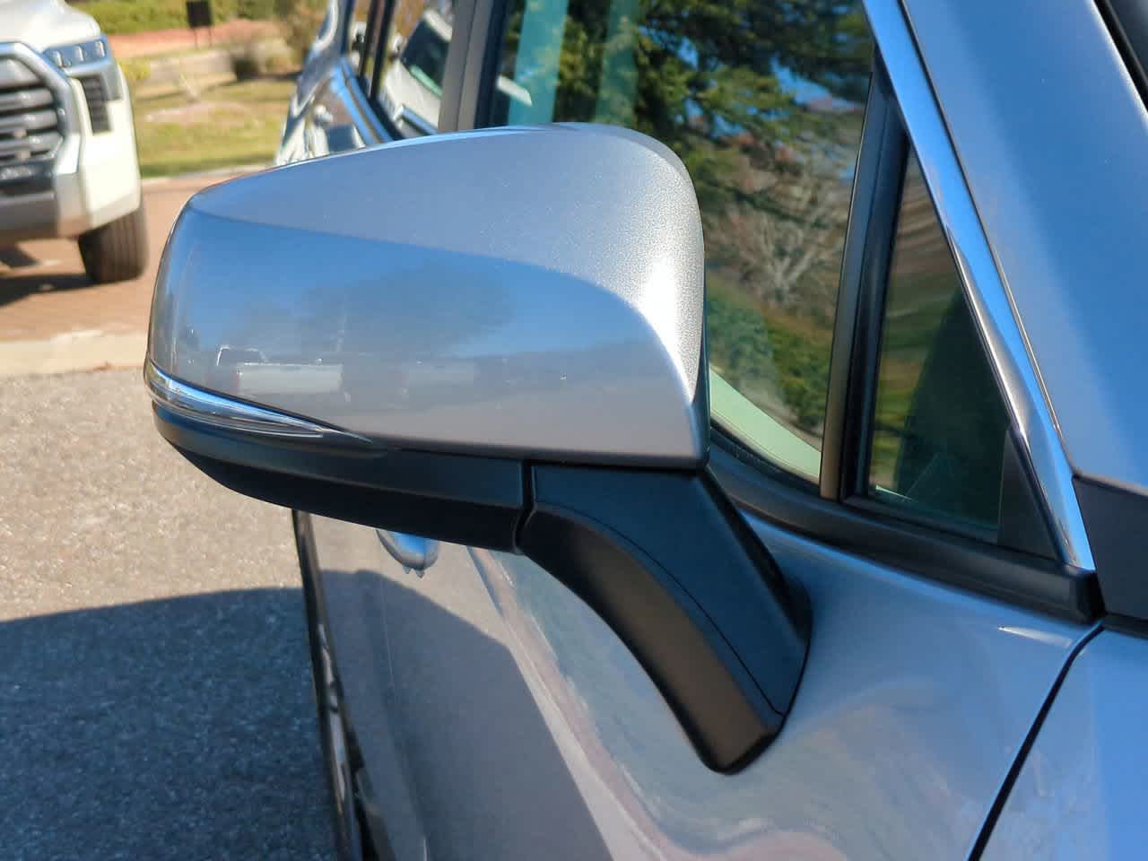 Thumbnail: 2025 Toyota RAV4 - 12