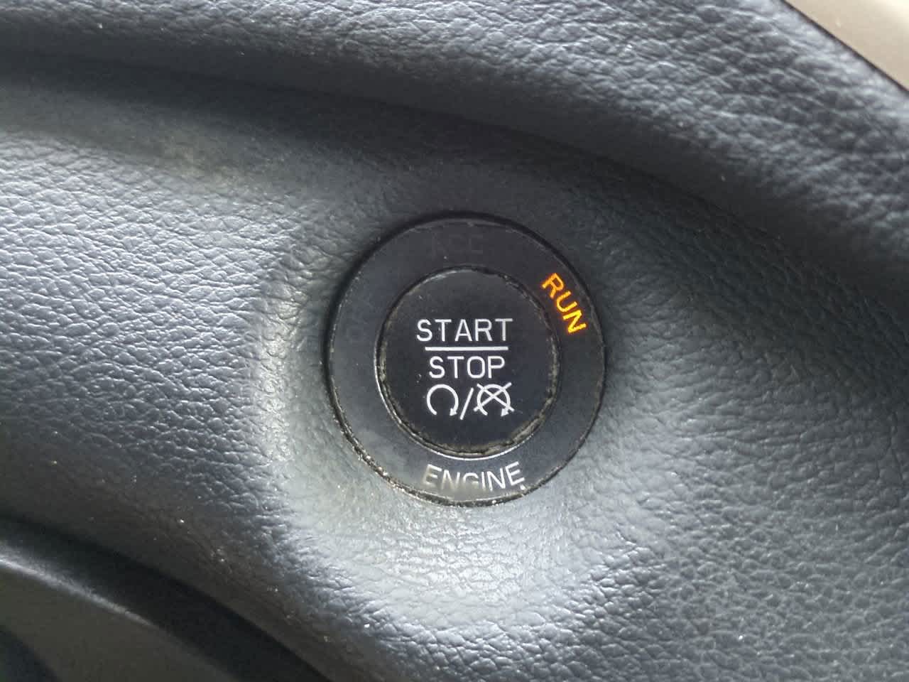 Thumbnail: 2014 Jeep Cherokee - 27