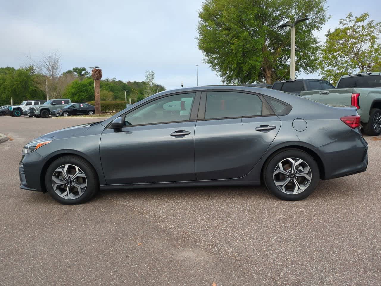 Thumbnail: 2021 Kia Forte - 3