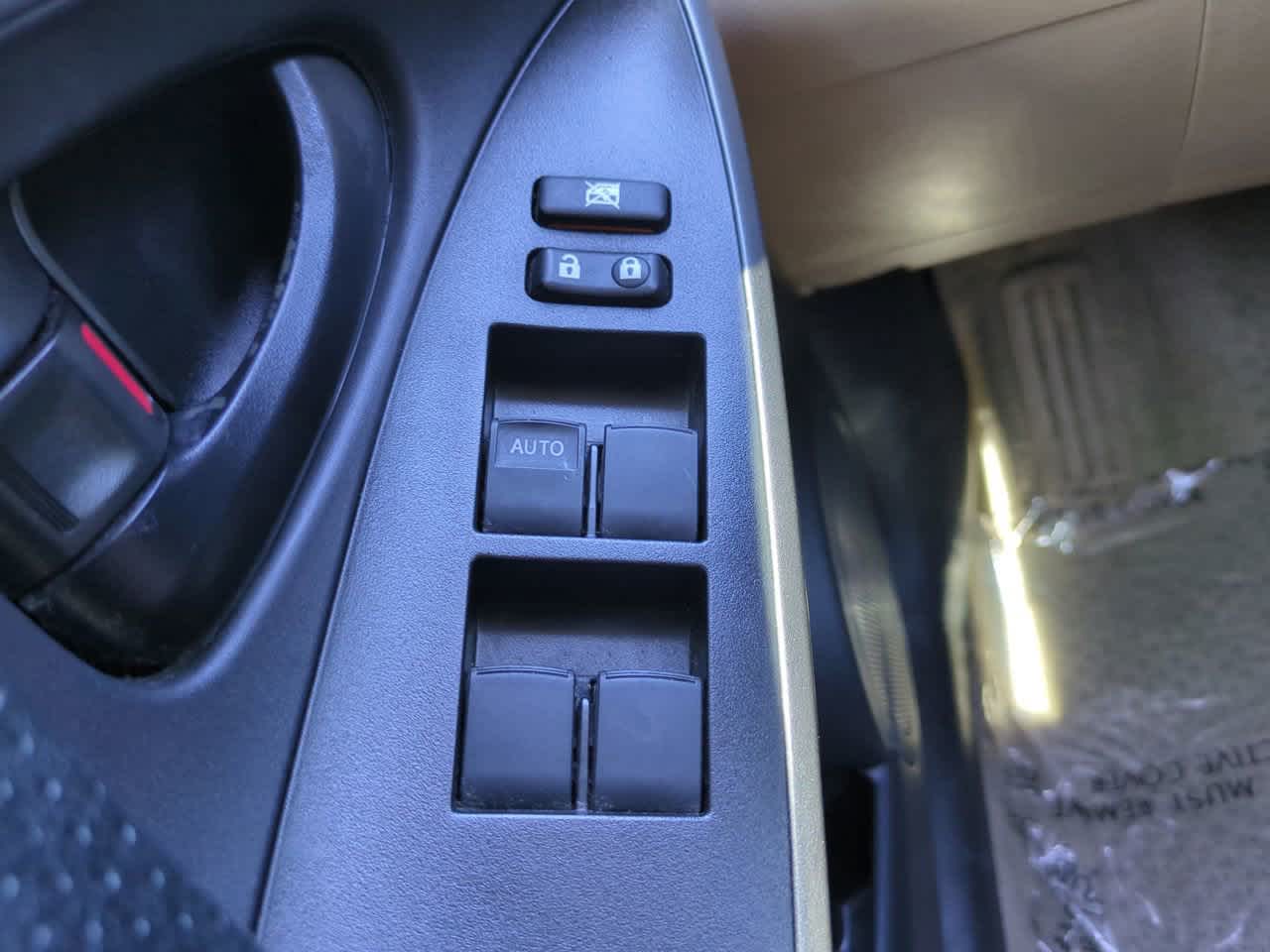 Thumbnail: 2012 Toyota RAV4 - 19