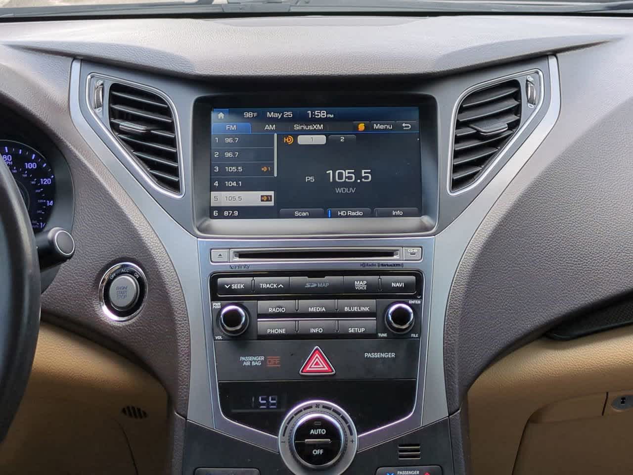 Thumbnail: 2016 Hyundai Azera - 17