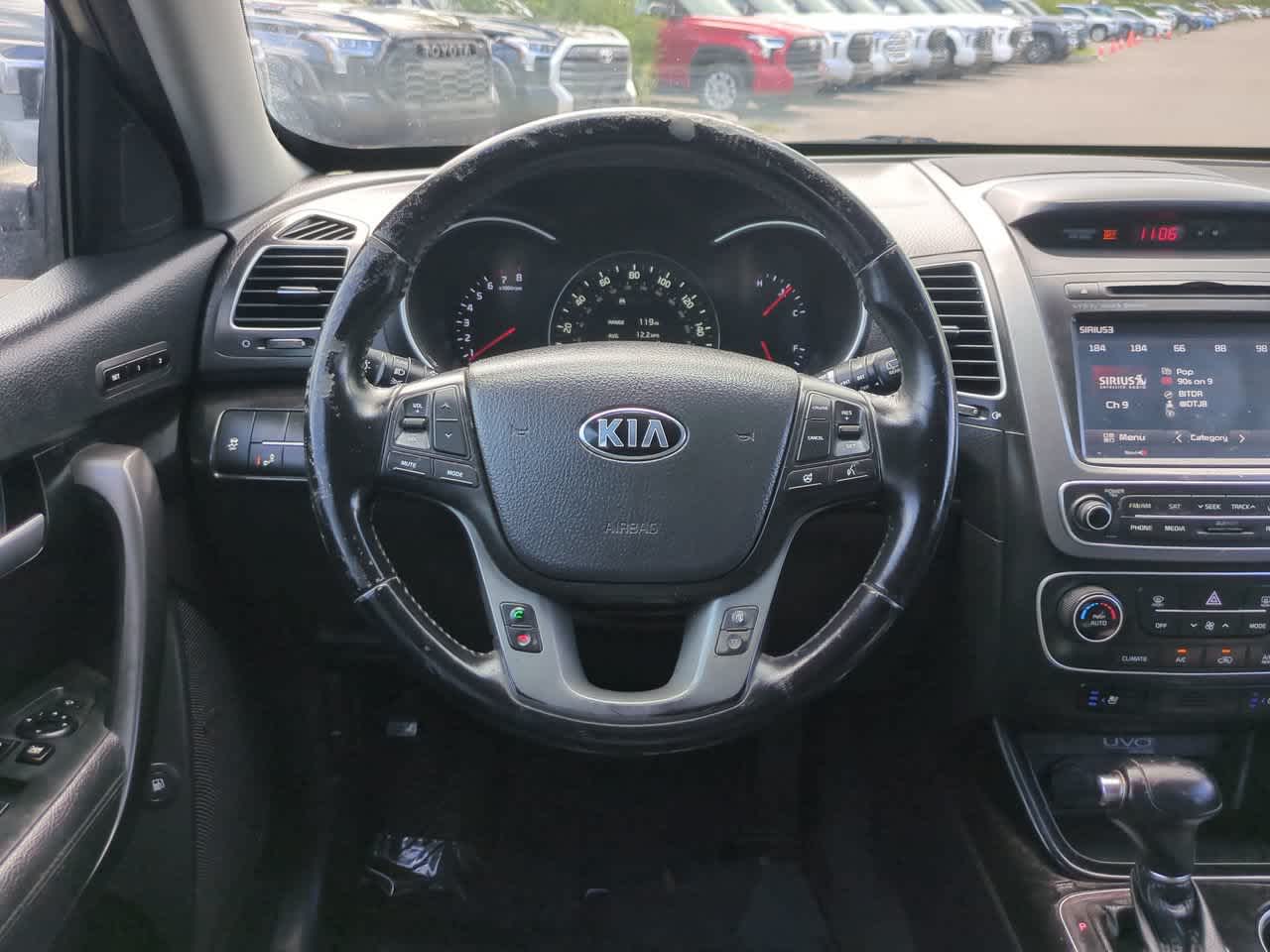 Thumbnail: 2015 Kia Sorento - 16