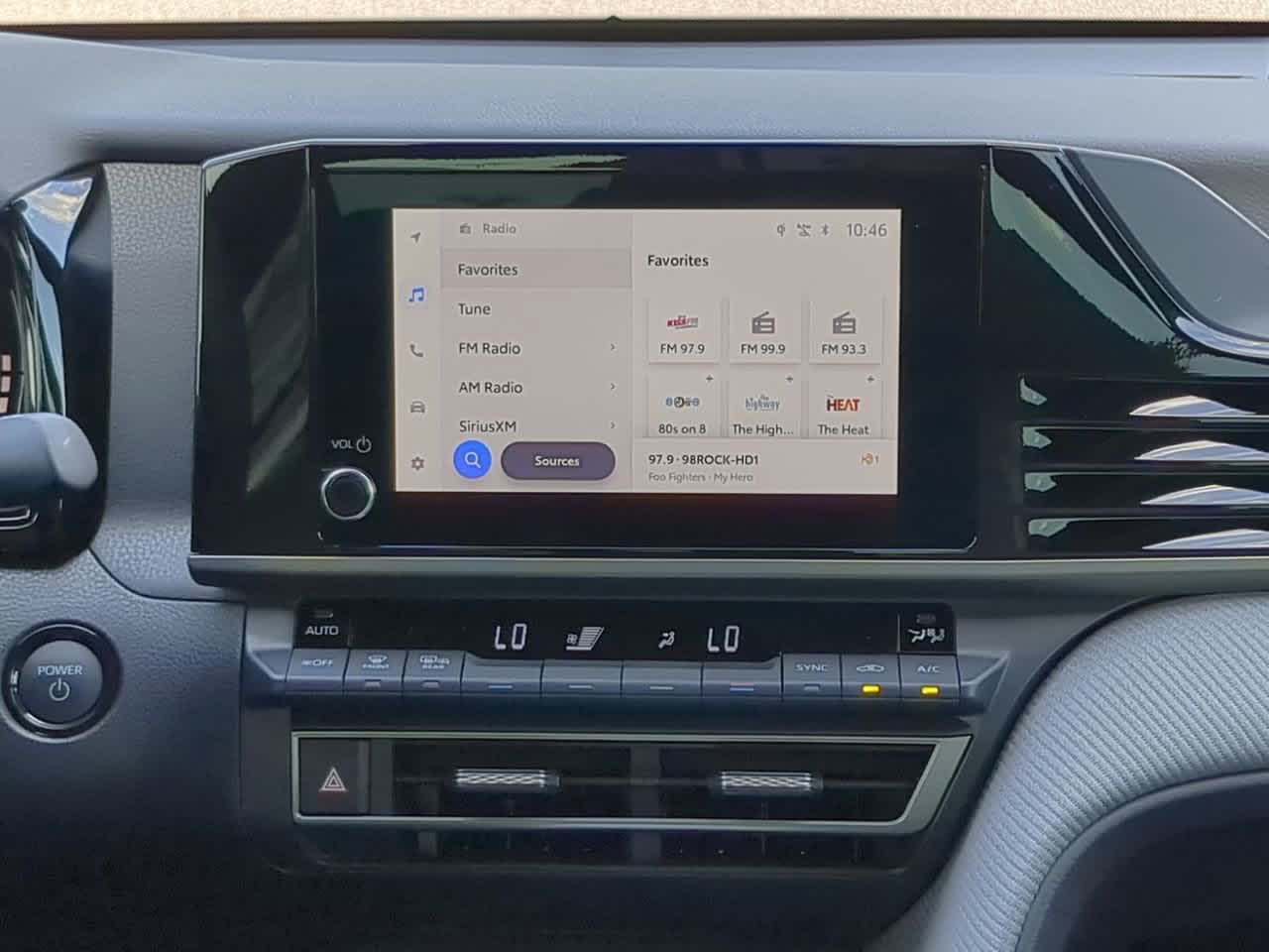 2025 Toyota Camry SE 17