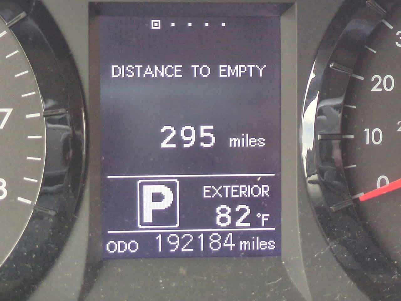 Thumbnail: 2015 Toyota Sienna - 22