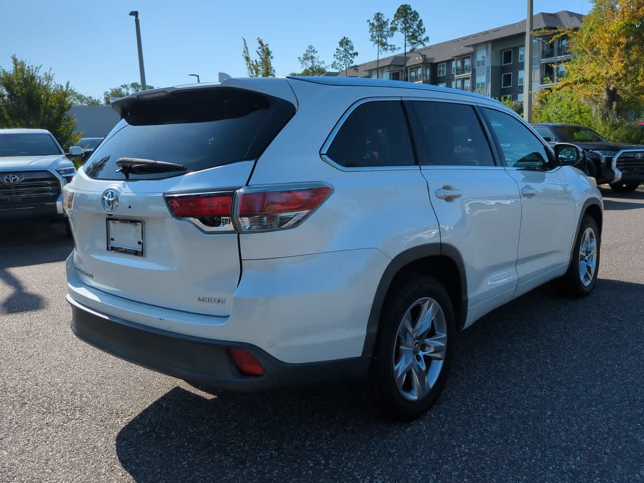 Thumbnail: 2016 Toyota Highlander - 6