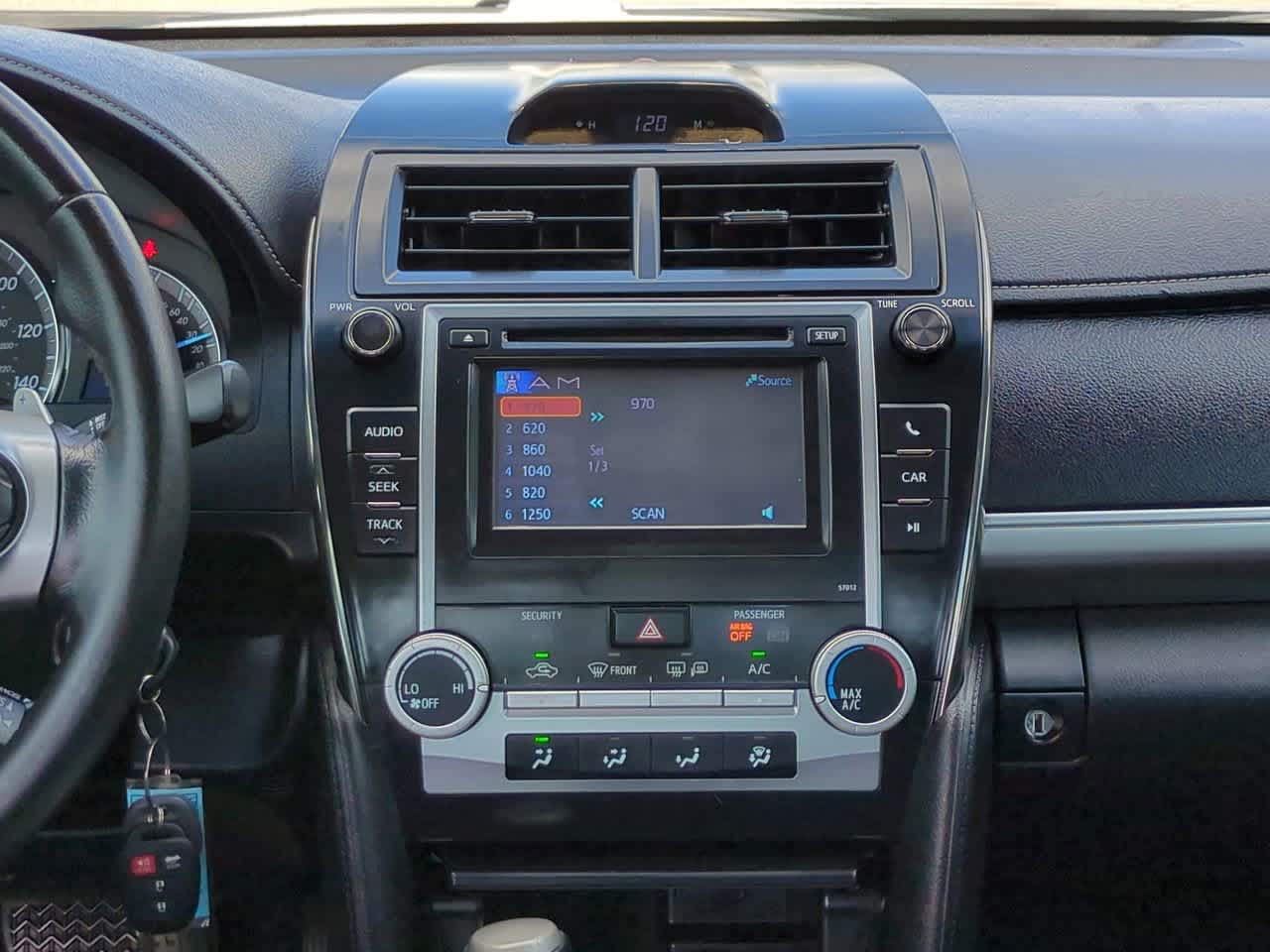 Thumbnail: 2012 Toyota Camry - 17