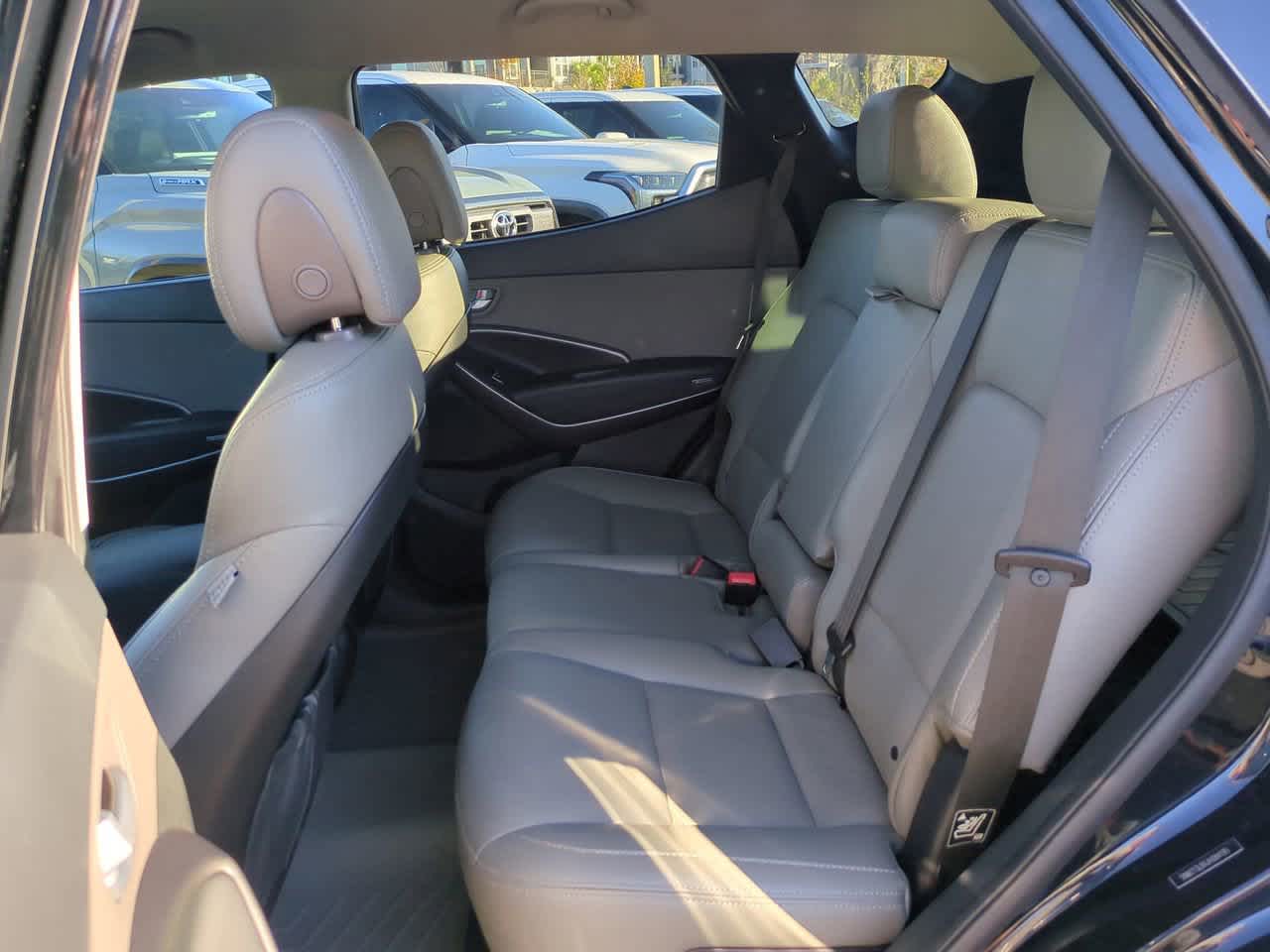 Thumbnail: 2018 Hyundai Santa Fe - 12