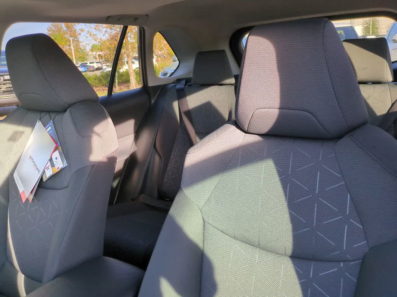 Thumbnail: 2025 Toyota RAV4 - 8