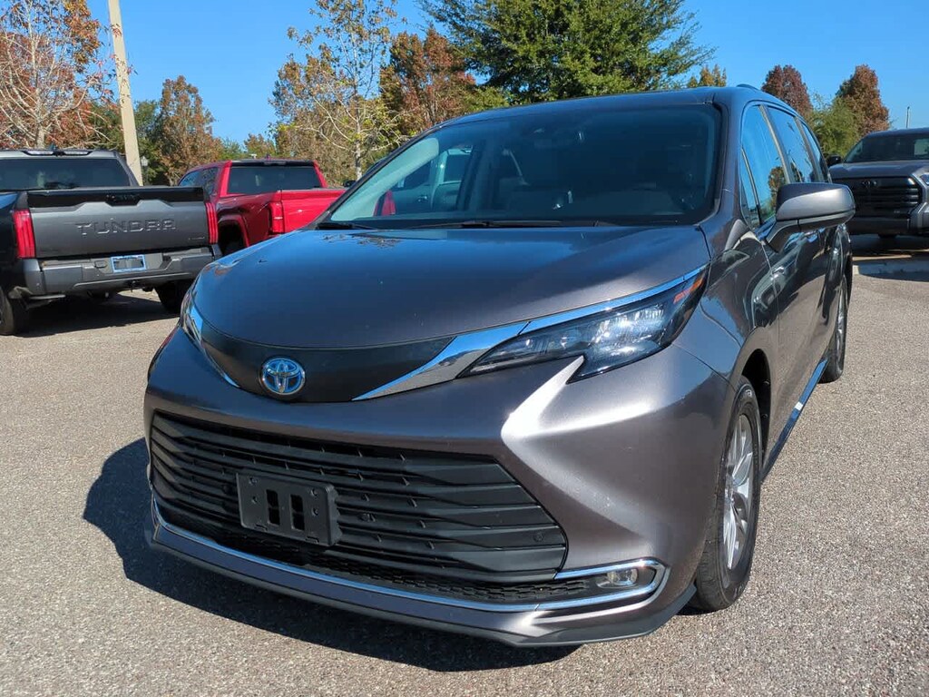 Certified 2024 Toyota Sienna XLE 8 Passenger Van Passenger Van