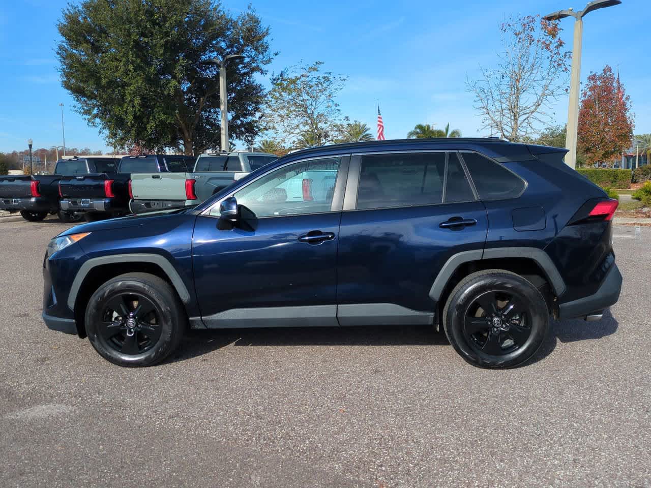 Thumbnail: 2021 Toyota RAV4 - 3