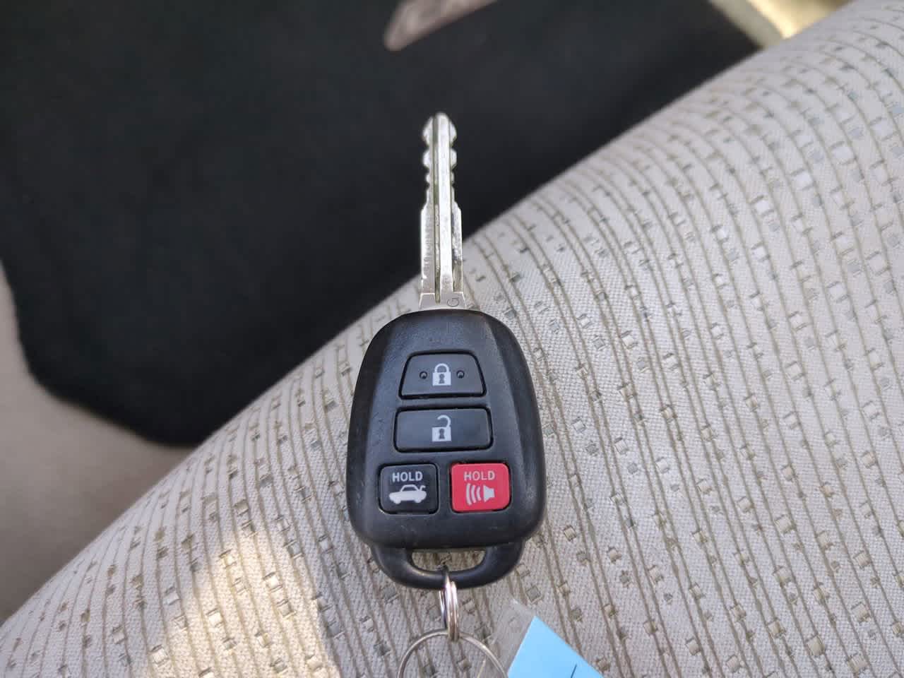 Thumbnail: 2014 Toyota Camry - 25