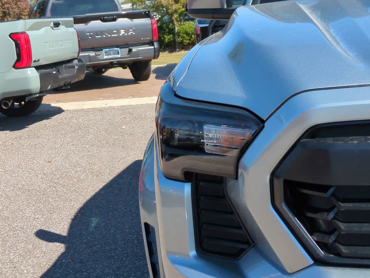 Thumbnail: 2025 Toyota Tacoma - 10